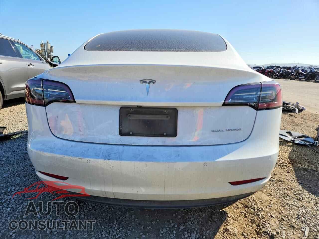 TESLA MODEL 3 2021 - 5YJ3E1EB7MF013334
