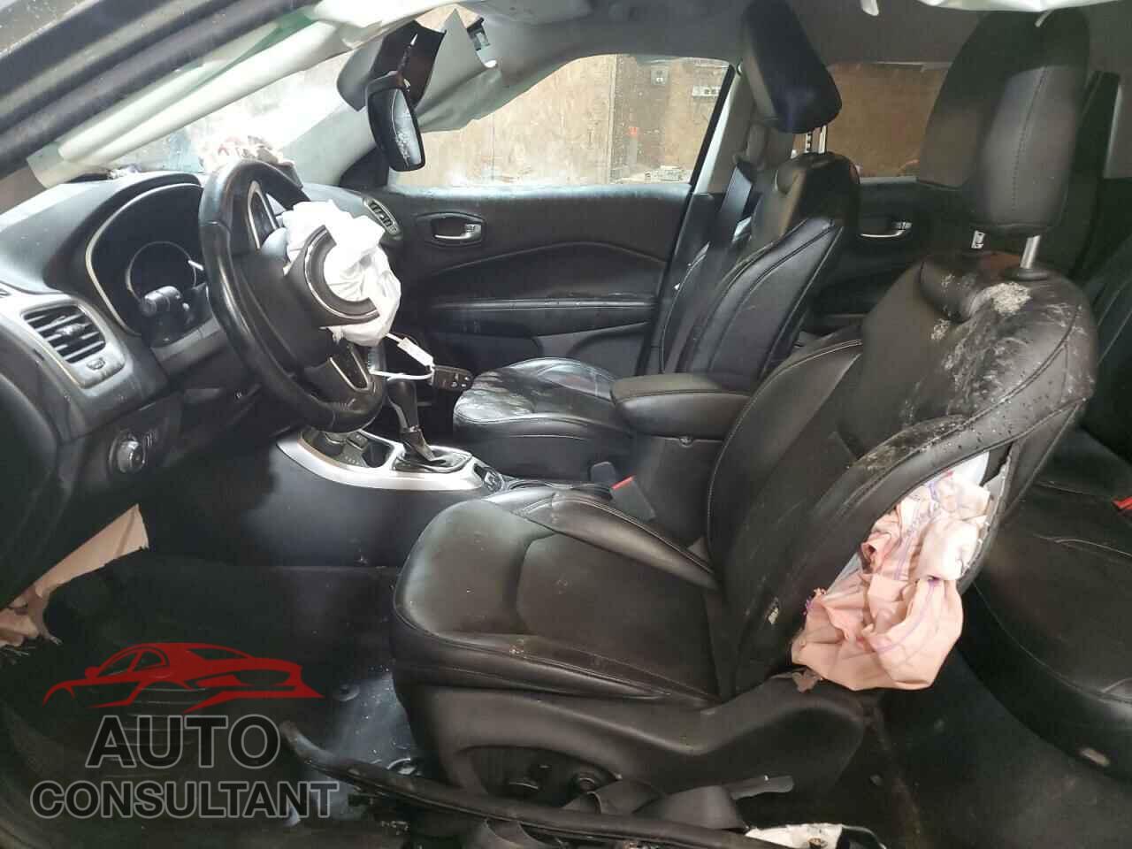 JEEP COMPASS 2018 - 3C4NJDBB2JT232354
