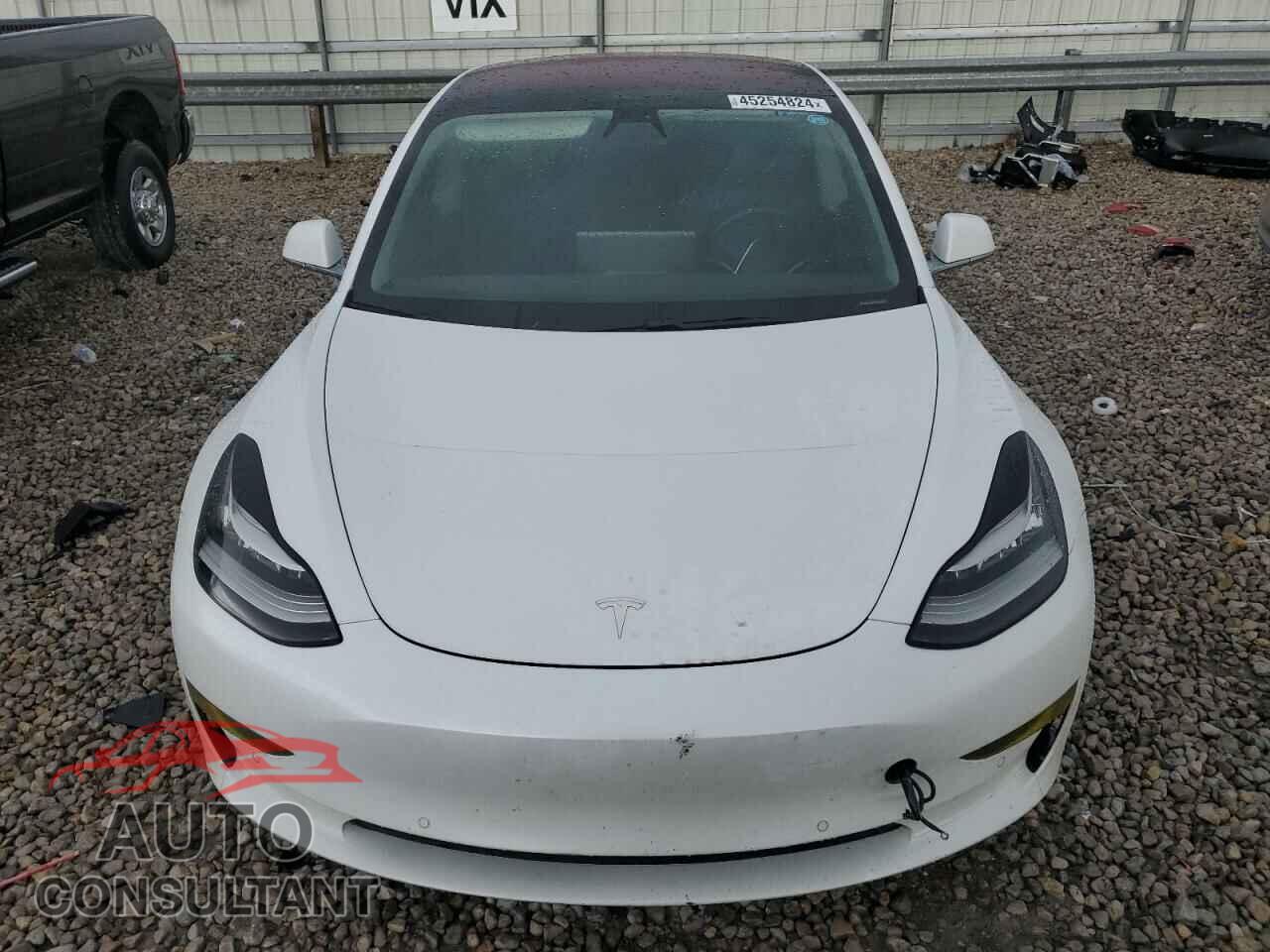 TESLA MODEL 3 2018 - 5YJ3E1EB4JF131093