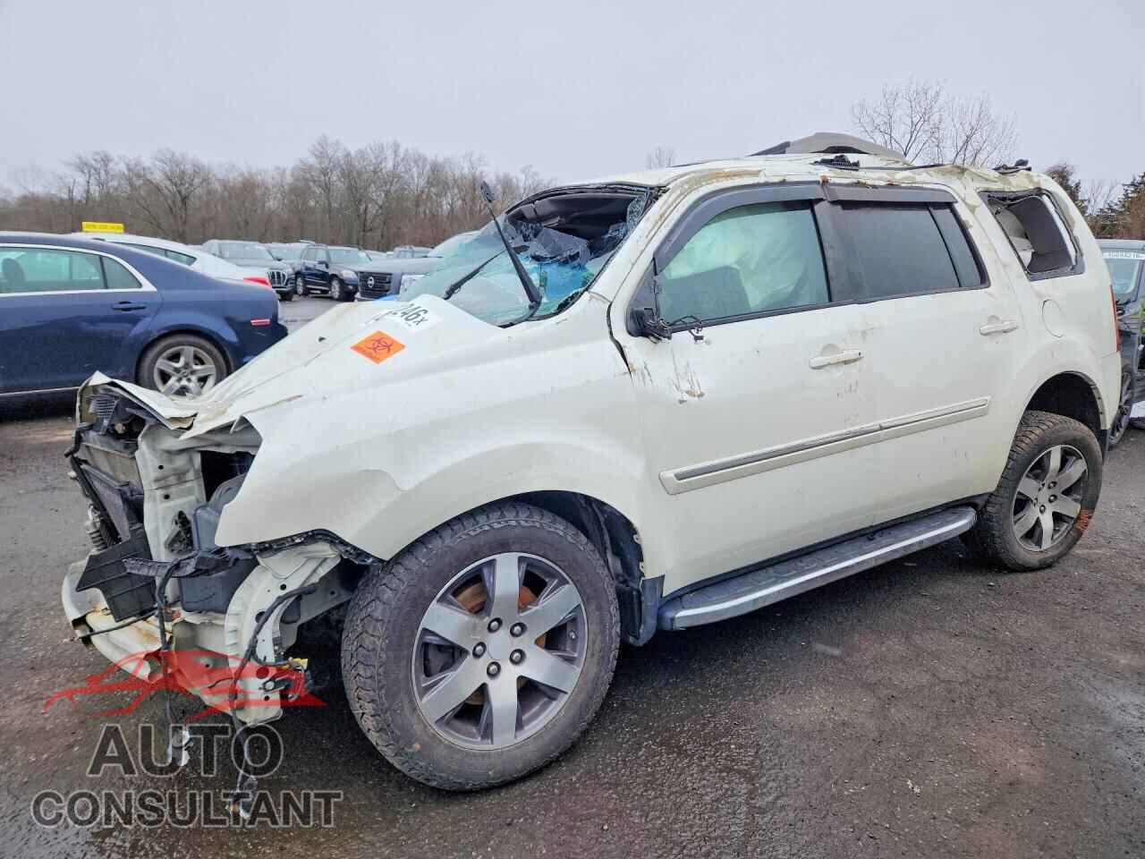 HONDA PILOT 2013 - 5FNYF4H99DB005006