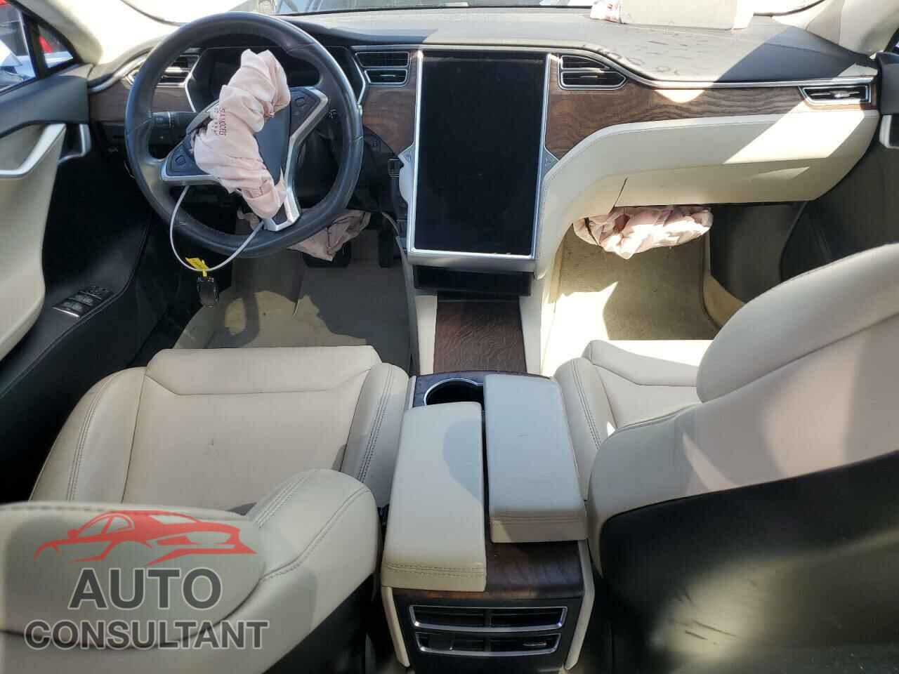 TESLA MODEL S 2017 - 5YJSA1E12HF212943