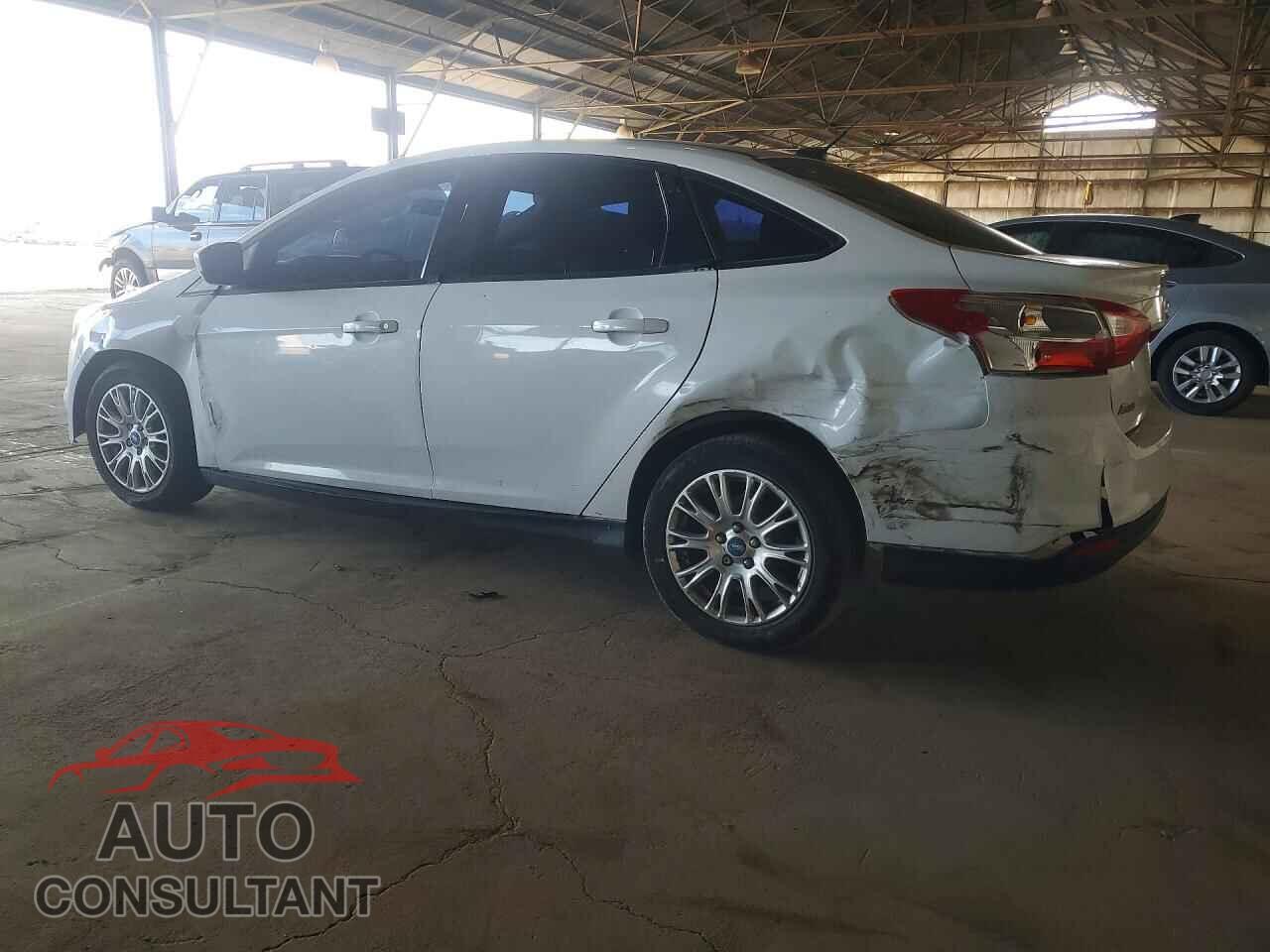 FORD FOCUS 2012 - 1FAHP3F22CL379360