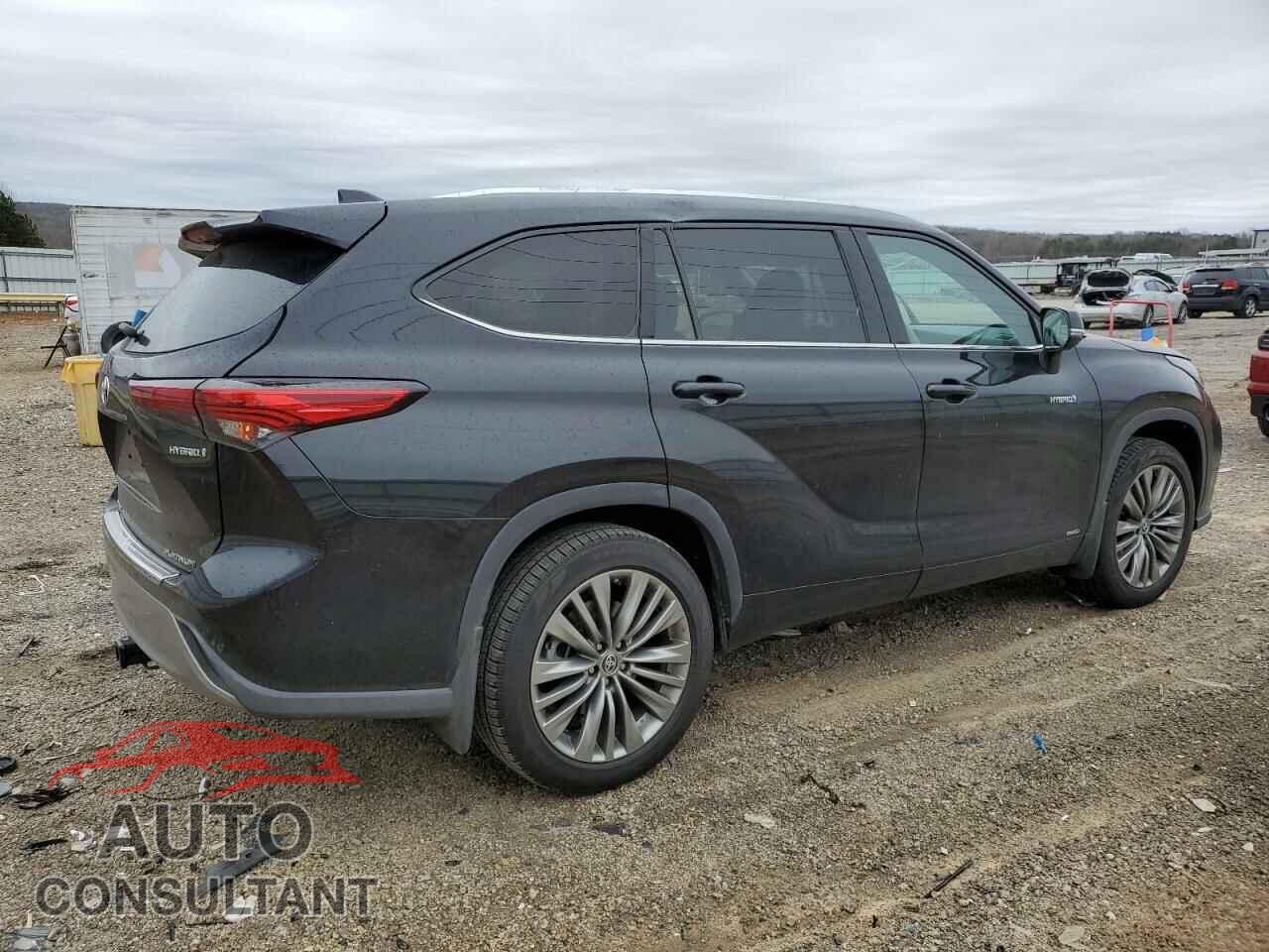 TOYOTA HIGHLANDER 2021 - 5TDEBRCH0MS029314