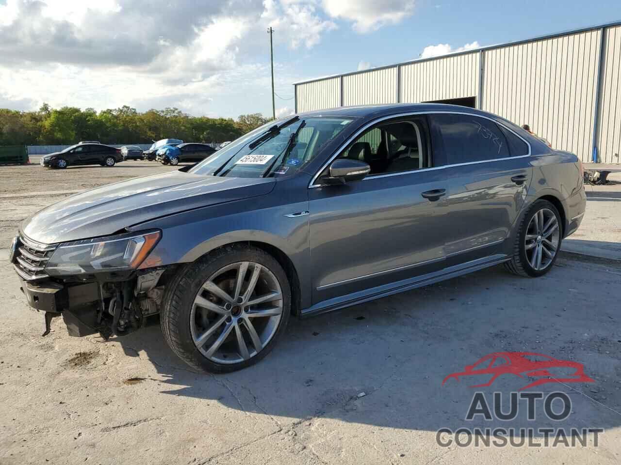 VOLKSWAGEN PASSAT 2017 - 1VWDT7A31HC073864