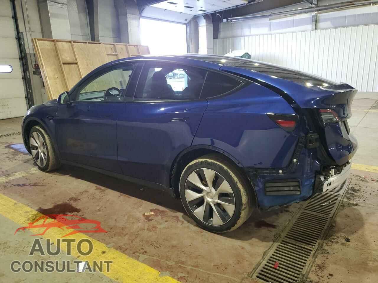 TESLA MODEL Y 2023 - 7SAYGDEE8PF604050
