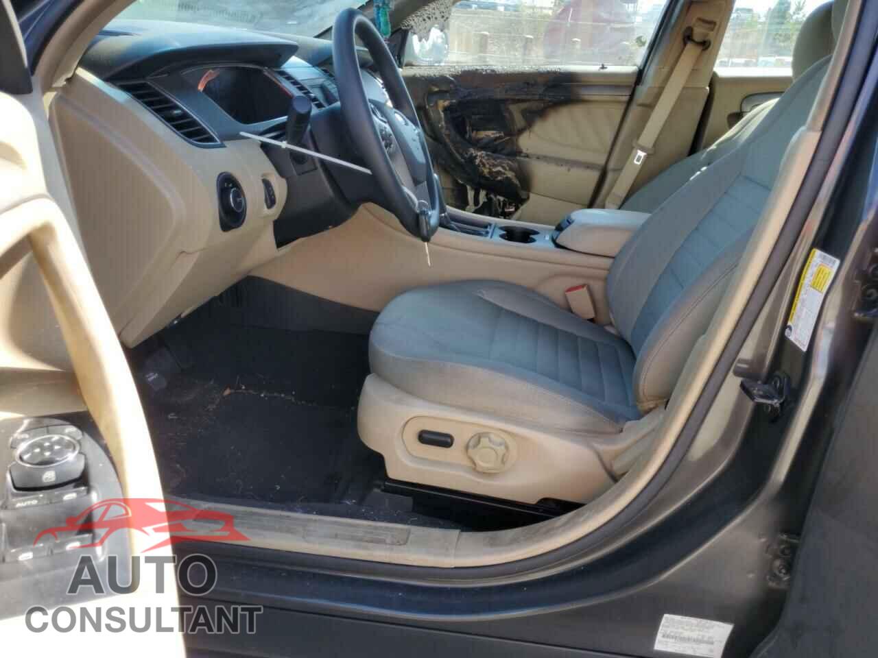FORD TAURUS 2017 - 1FAHP2D84HG115607