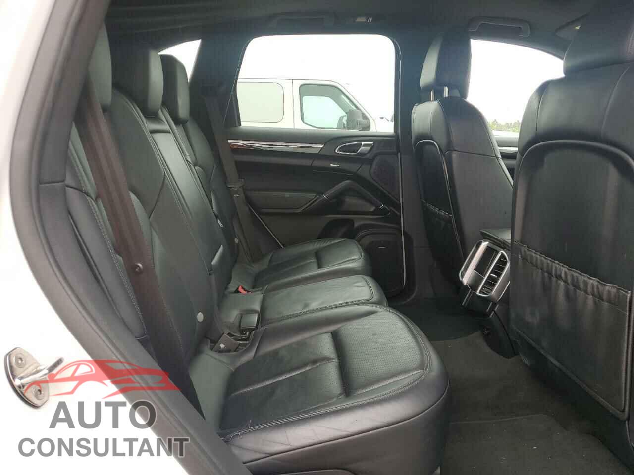 PORSCHE CAYENNE 2014 - WP1AA2A21ELA96609