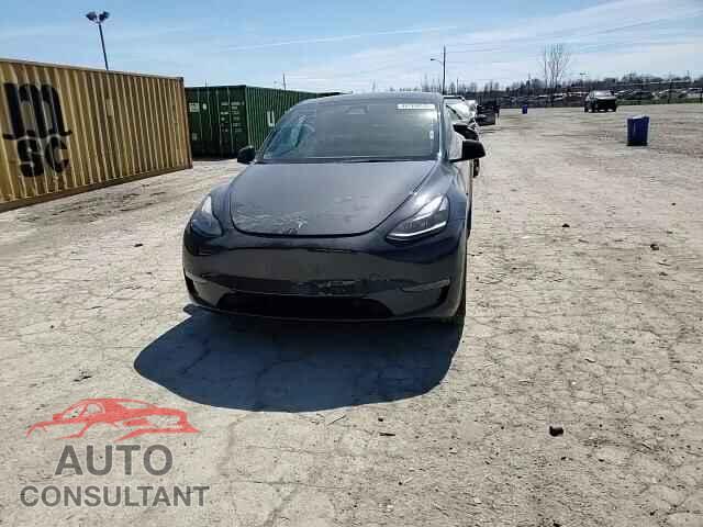 TESLA MODEL Y 2024 - 7SAYGDEE2RF128395