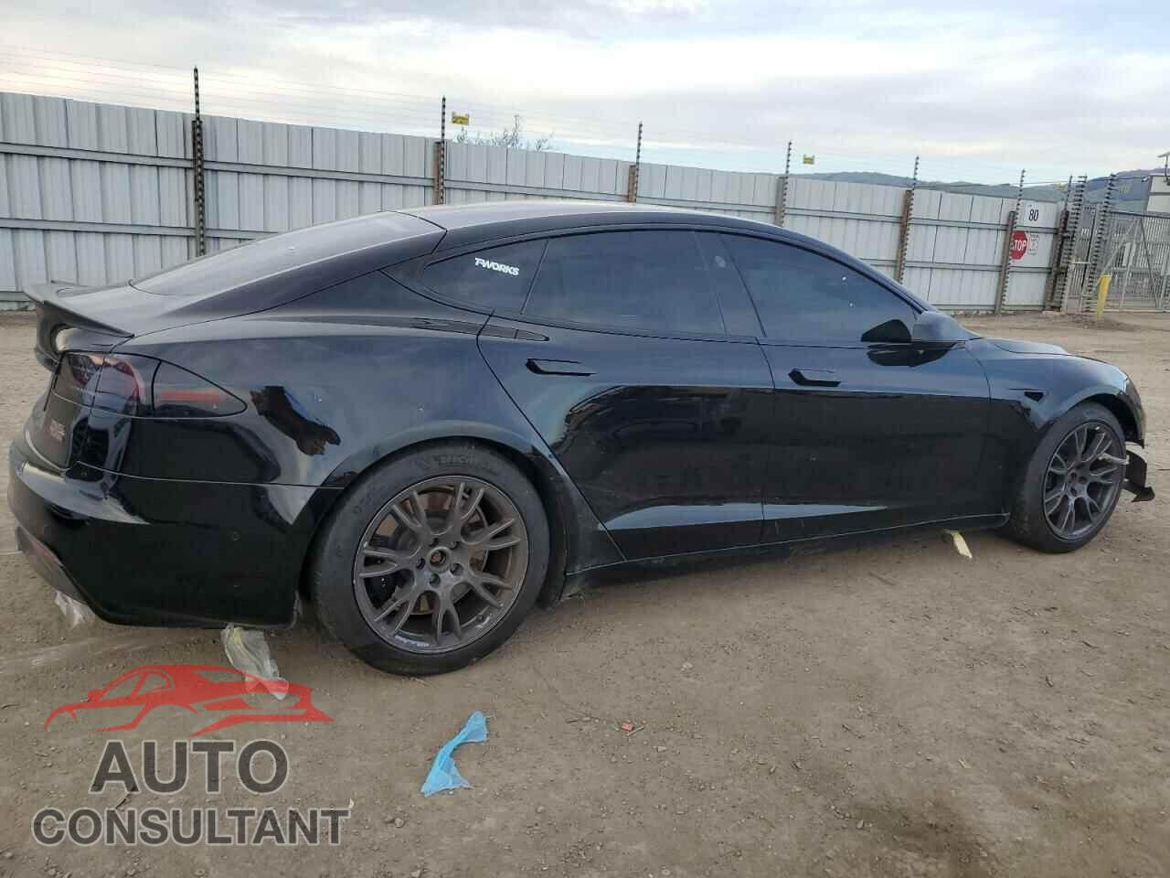 TESLA MODEL S 2022 - 5YJSA1E58NF487215