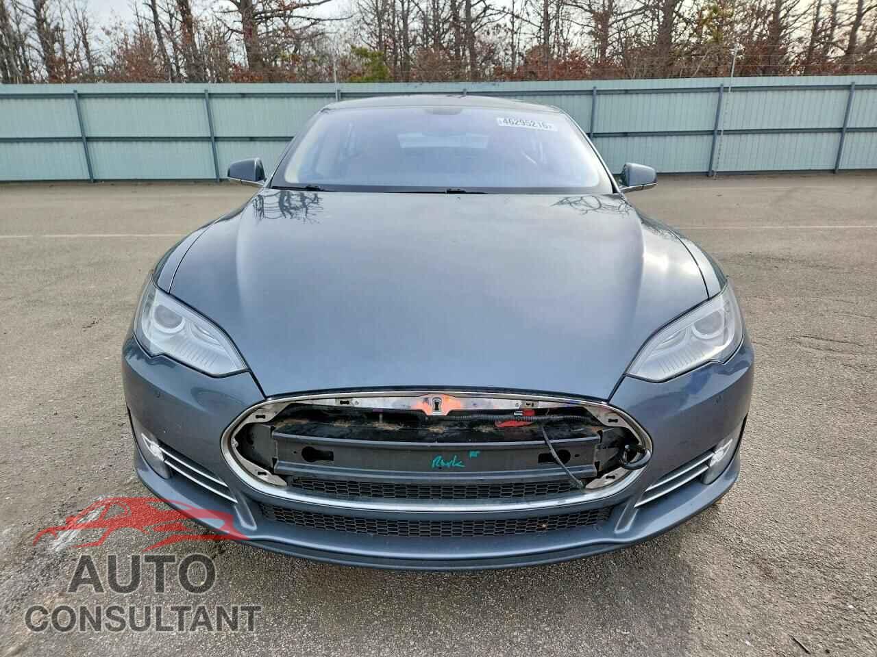 TESLA MODEL S 2014 - 5YJSA1H19EFP48926