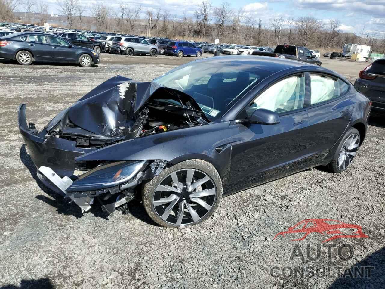 TESLA MODEL 3 2025 - 5YJ3E1EB6SF921092