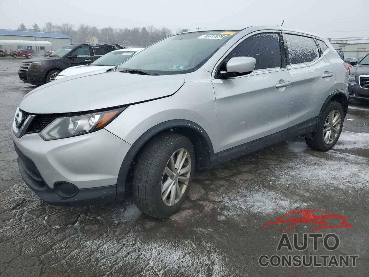 NISSAN ROGUE 2018 - JN1BJ1CR9JW201676