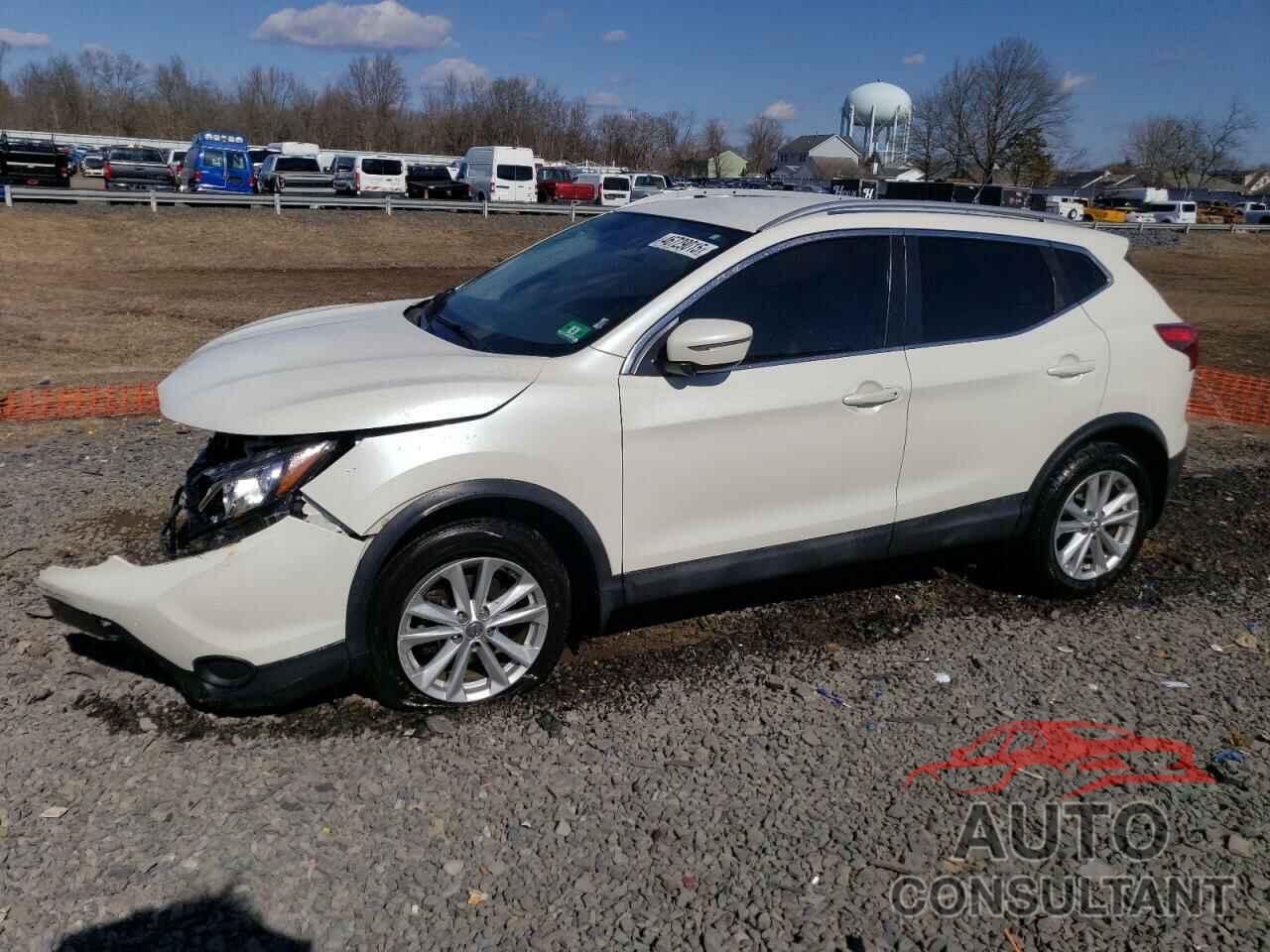 NISSAN ROGUE 2018 - JN1BJ1CP0JW107359