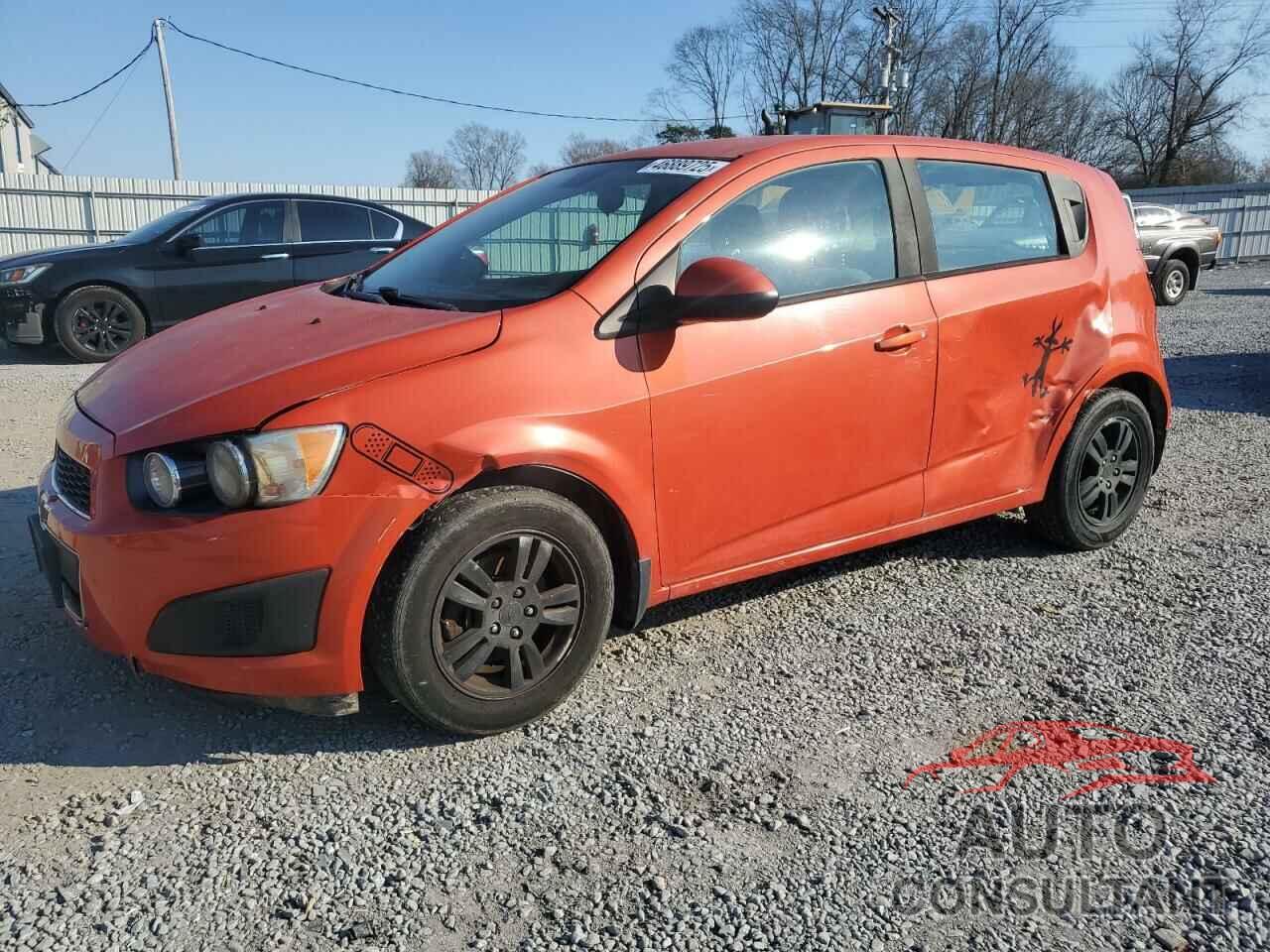 CHEVROLET SONIC 2012 - 1G1JB6SH3C4186904