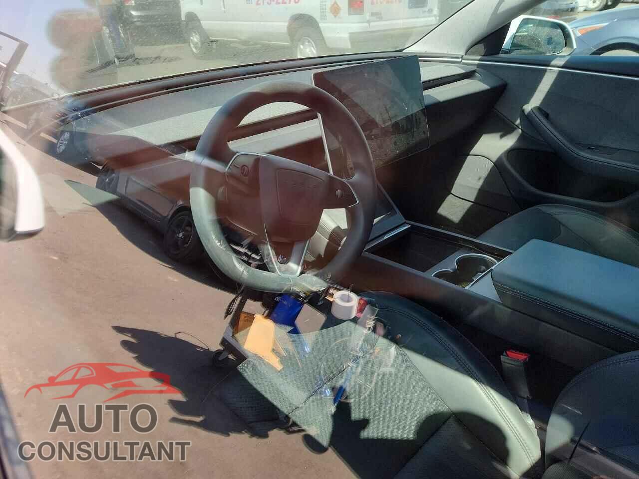 TESLA MODEL 3 2024 - 5YJ3E1EA4RF729512