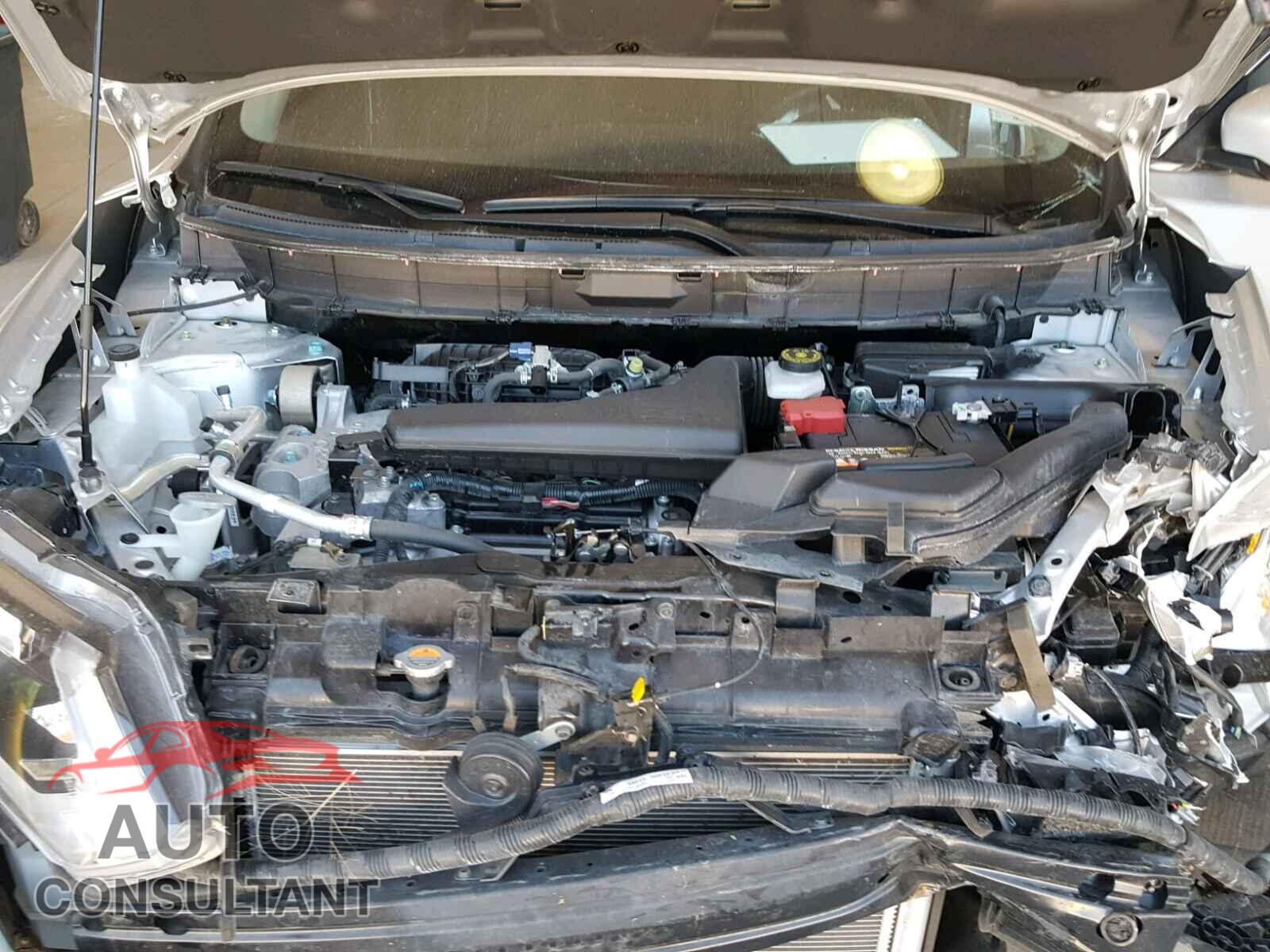 NISSAN ROGUE S 2017 - KNMAT2MTXHP529552