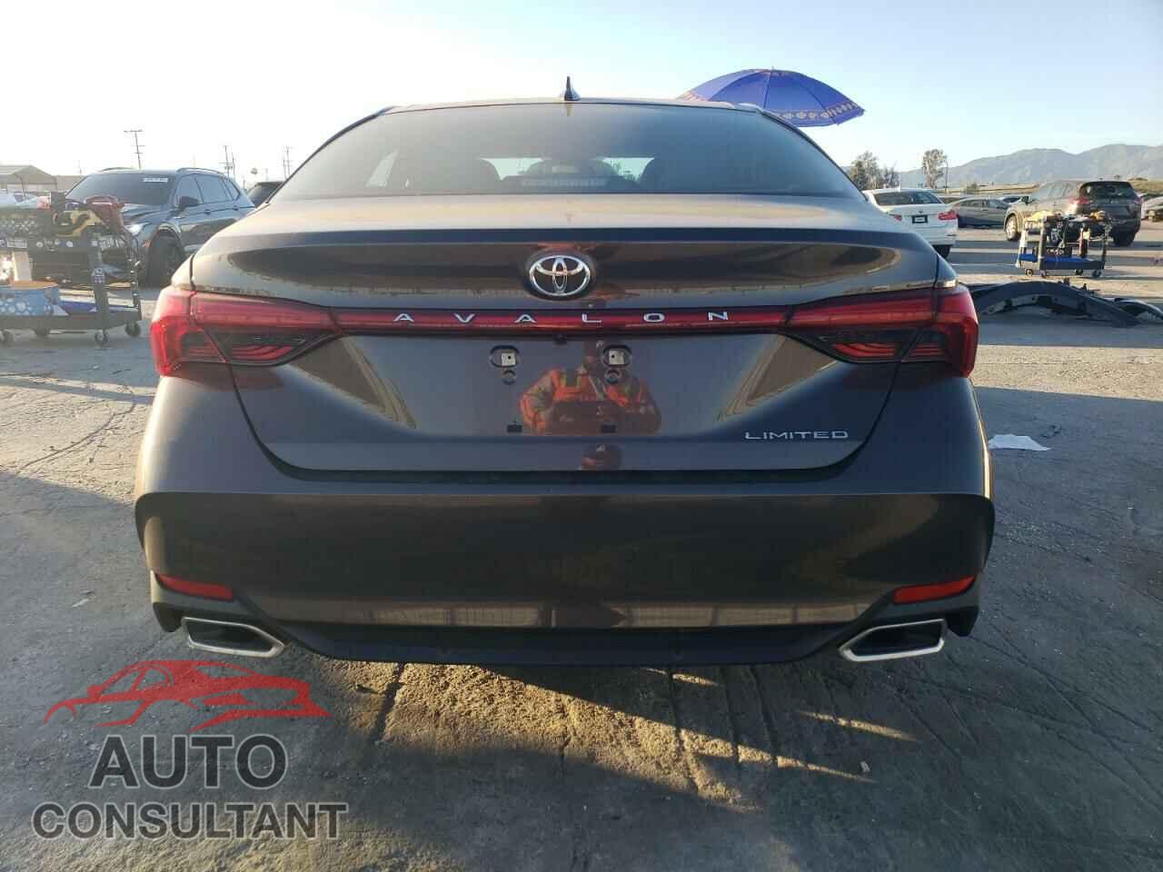 TOYOTA AVALON 2019 - 4T1BZ1FB2KU007732