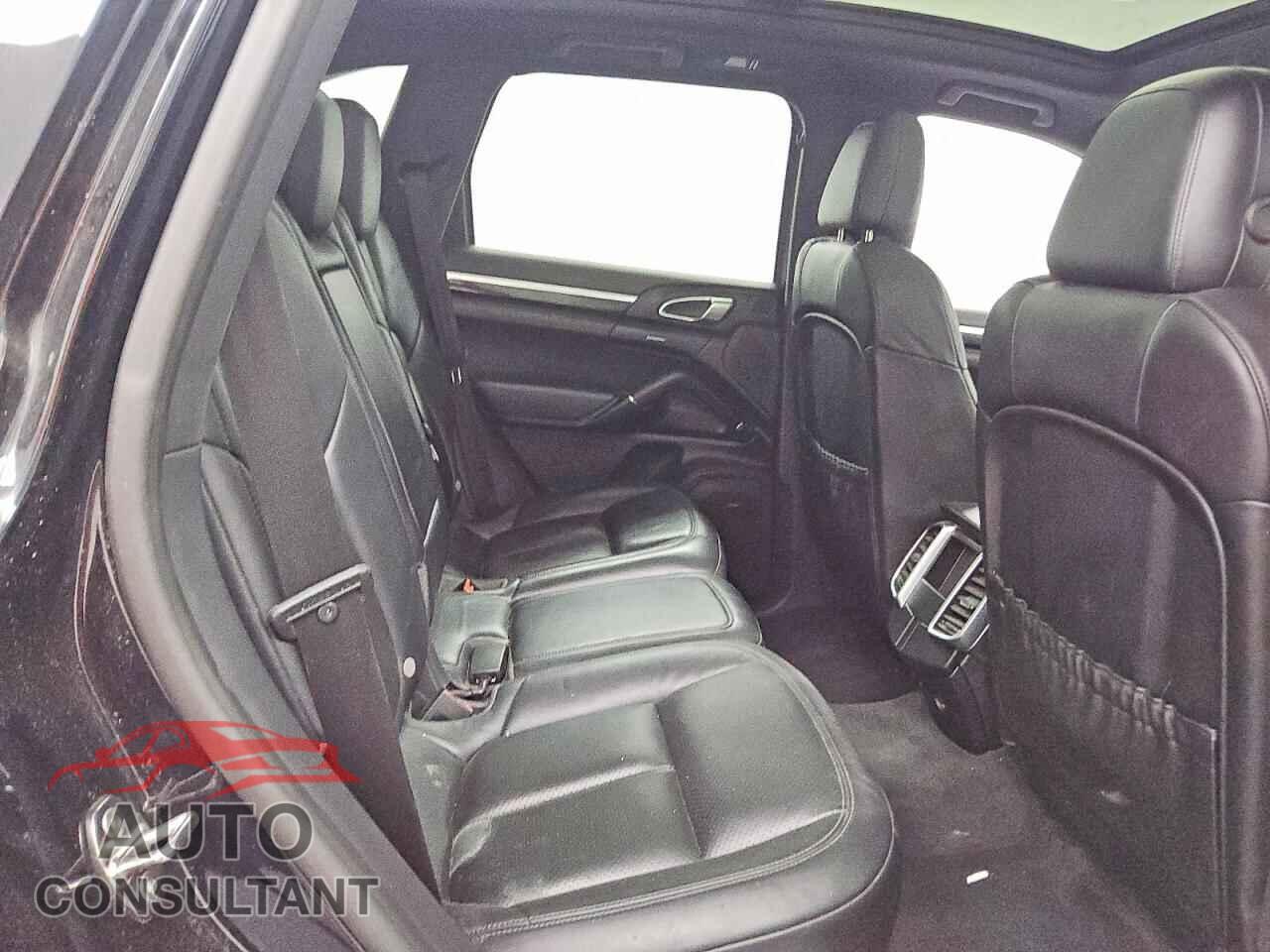 PORSCHE CAYENNE 2017 - WP1AE2A21HLA73310