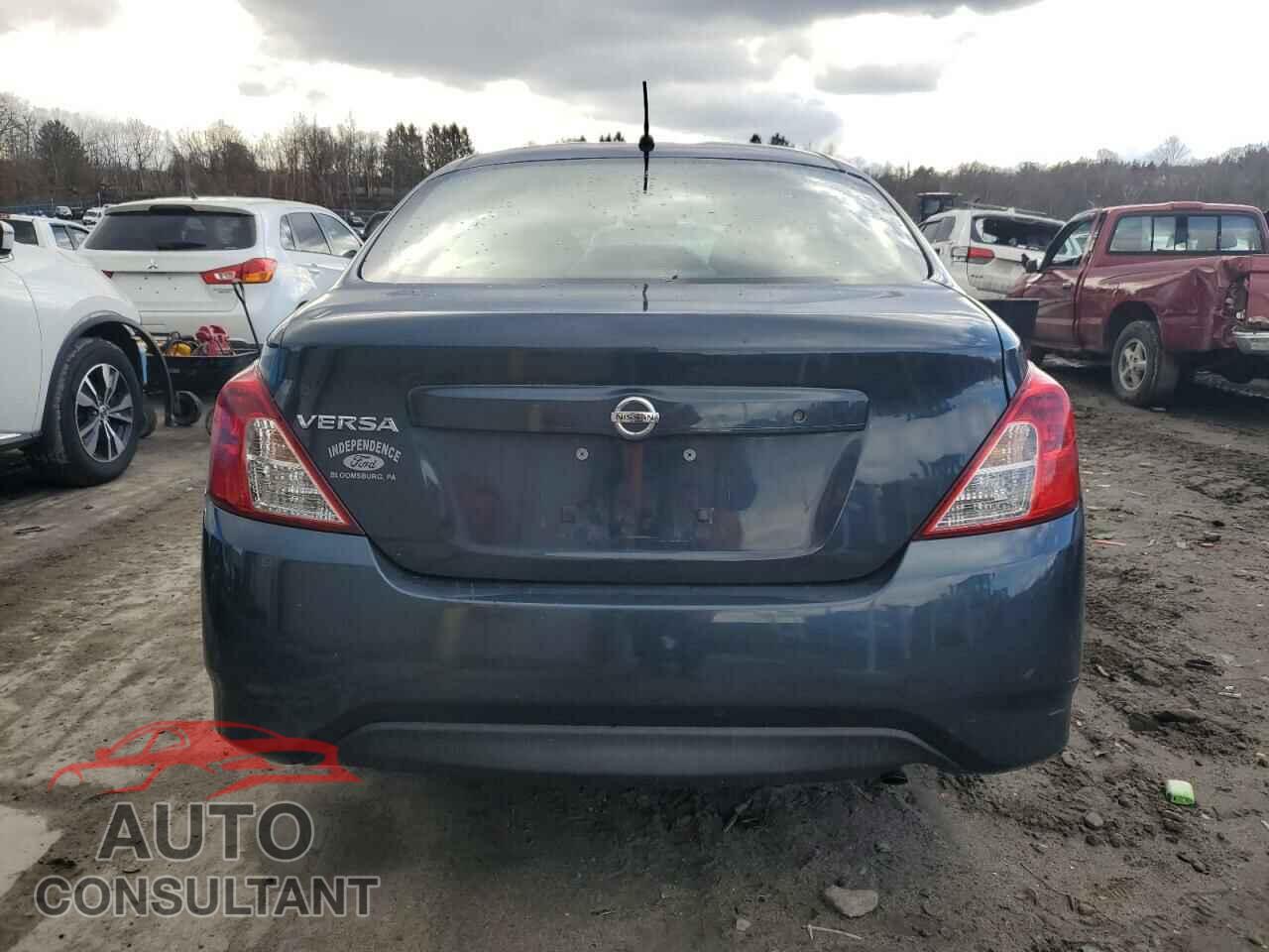 NISSAN VERSA 2017 - 3N1CN7AP6HL870582