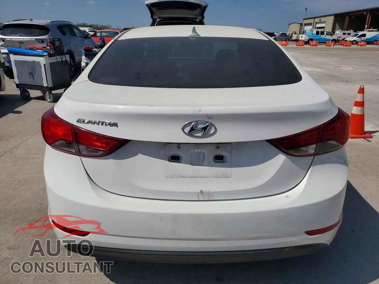 HYUNDAI ELANTRA 2014 - 5NPDH4AE8EH506830