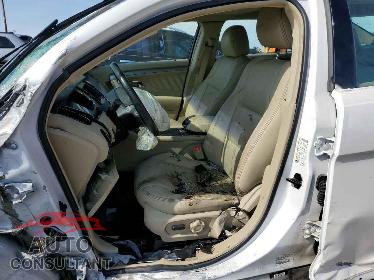 FORD TAURUS 2017 - 1FAHP2H82HG142993