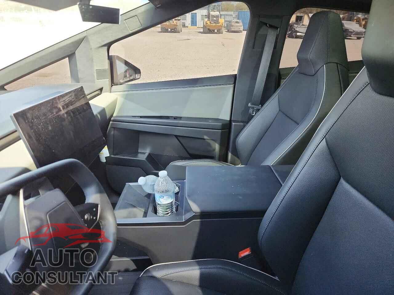 TESLA CYBERTRUCK 2025 - 7G2CEHED6SA070996