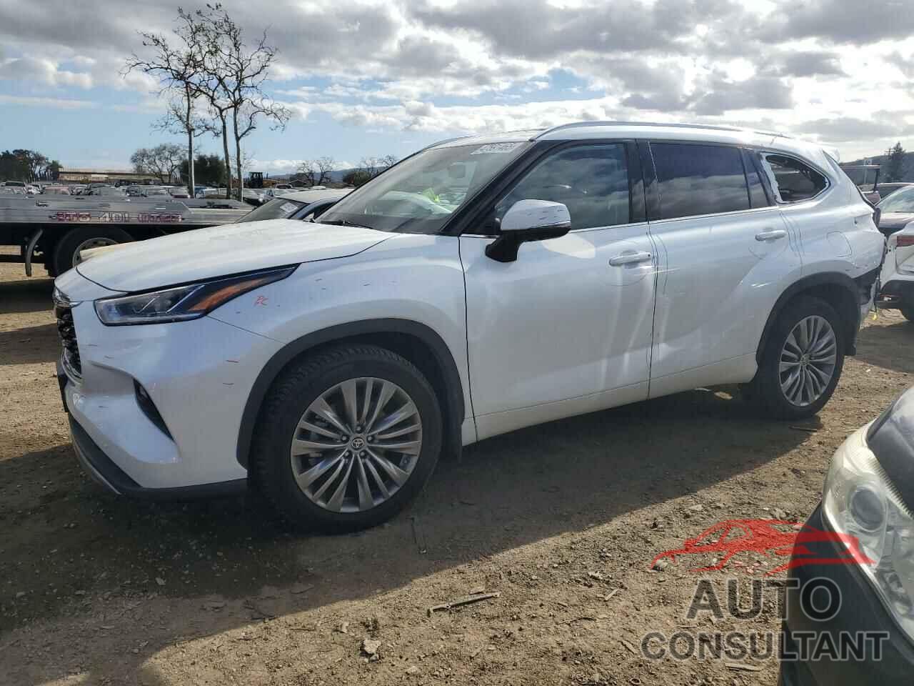 TOYOTA HIGHLANDER 2022 - 5TDFZRBH0NS165395
