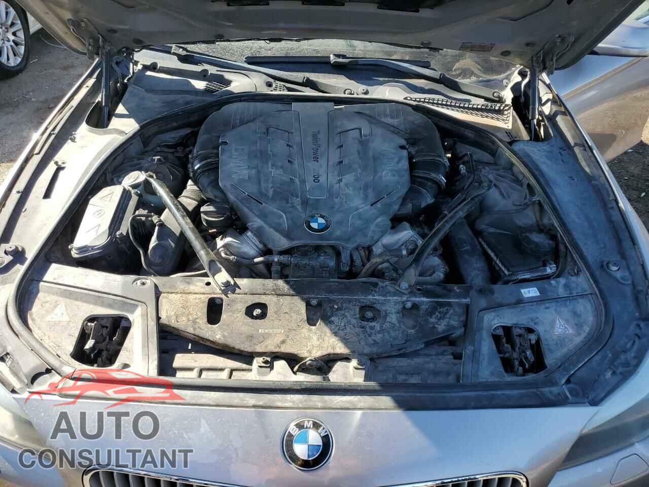 BMW 5 SERIES 2013 - WBAFR9C57DDX80358