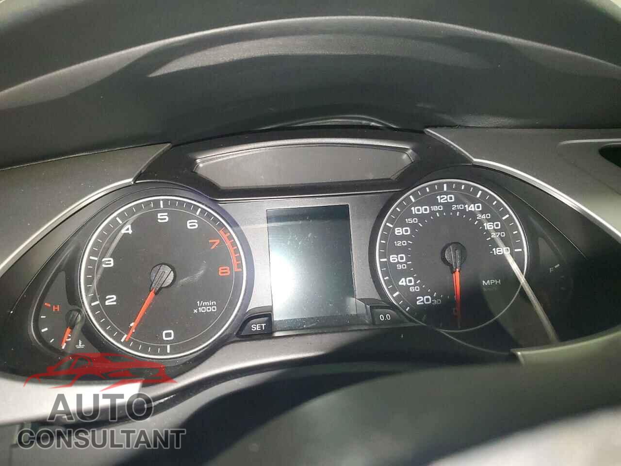 AUDI A4 2012 - WAUBFAFL8CN008575