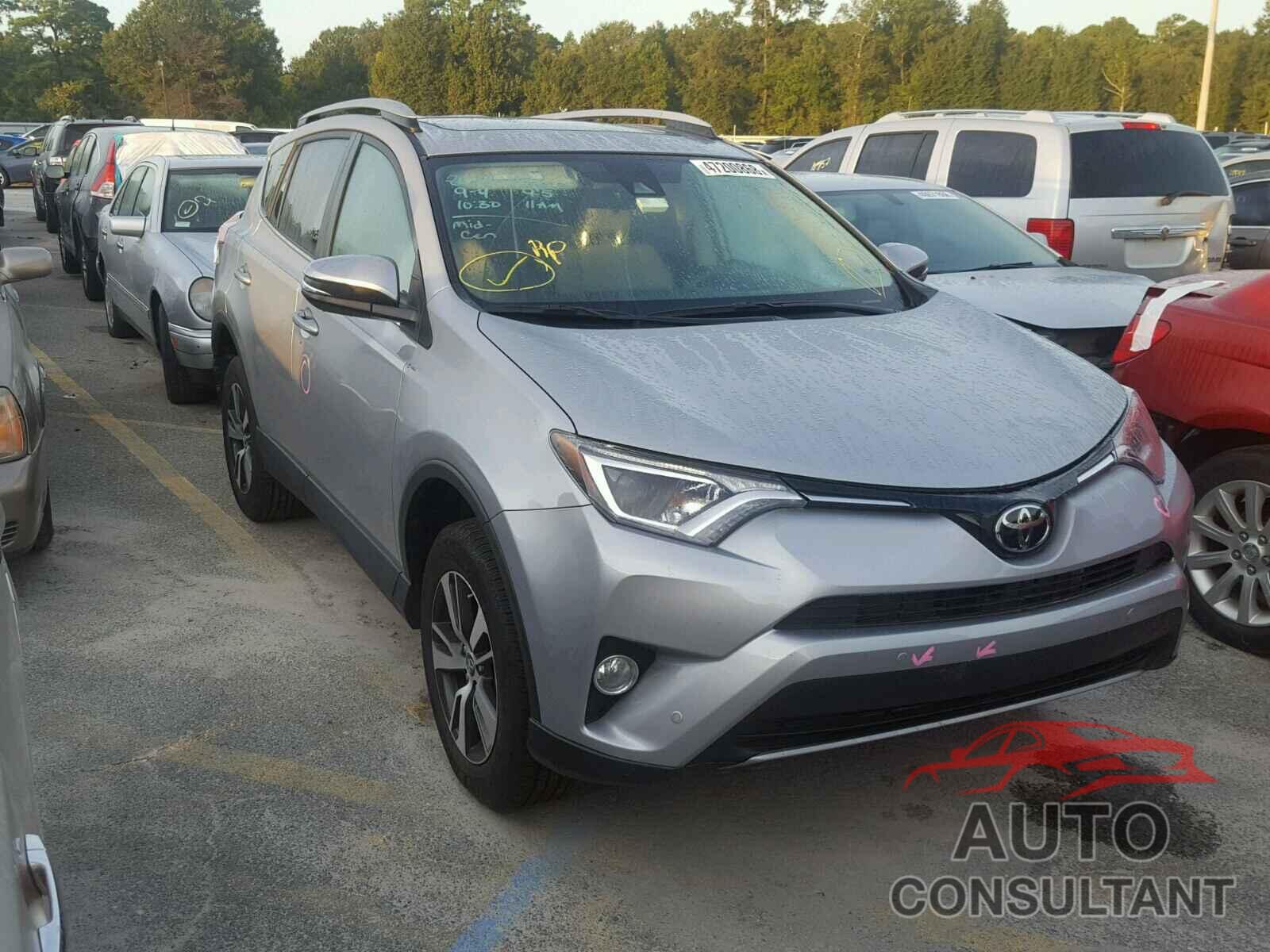 TOYOTA RAV4 XLE 2017 - 2T3WFREV6HW367302