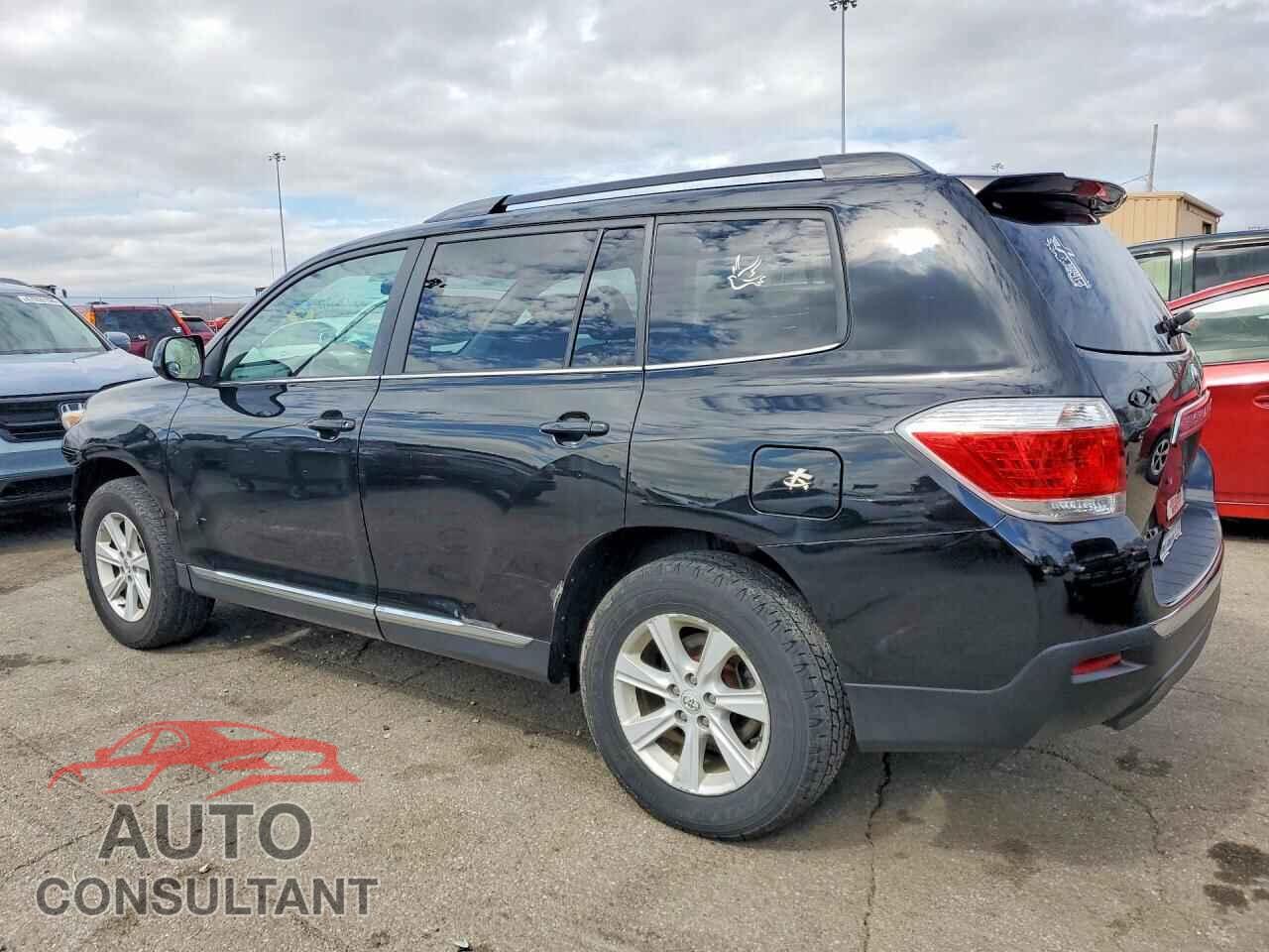TOYOTA HIGHLANDER 2013 - 5TDBK3EH8DS210576