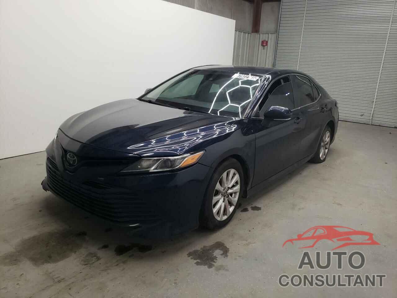 TOYOTA CAMRY 2018 - 4T1B11HK3JU622048
