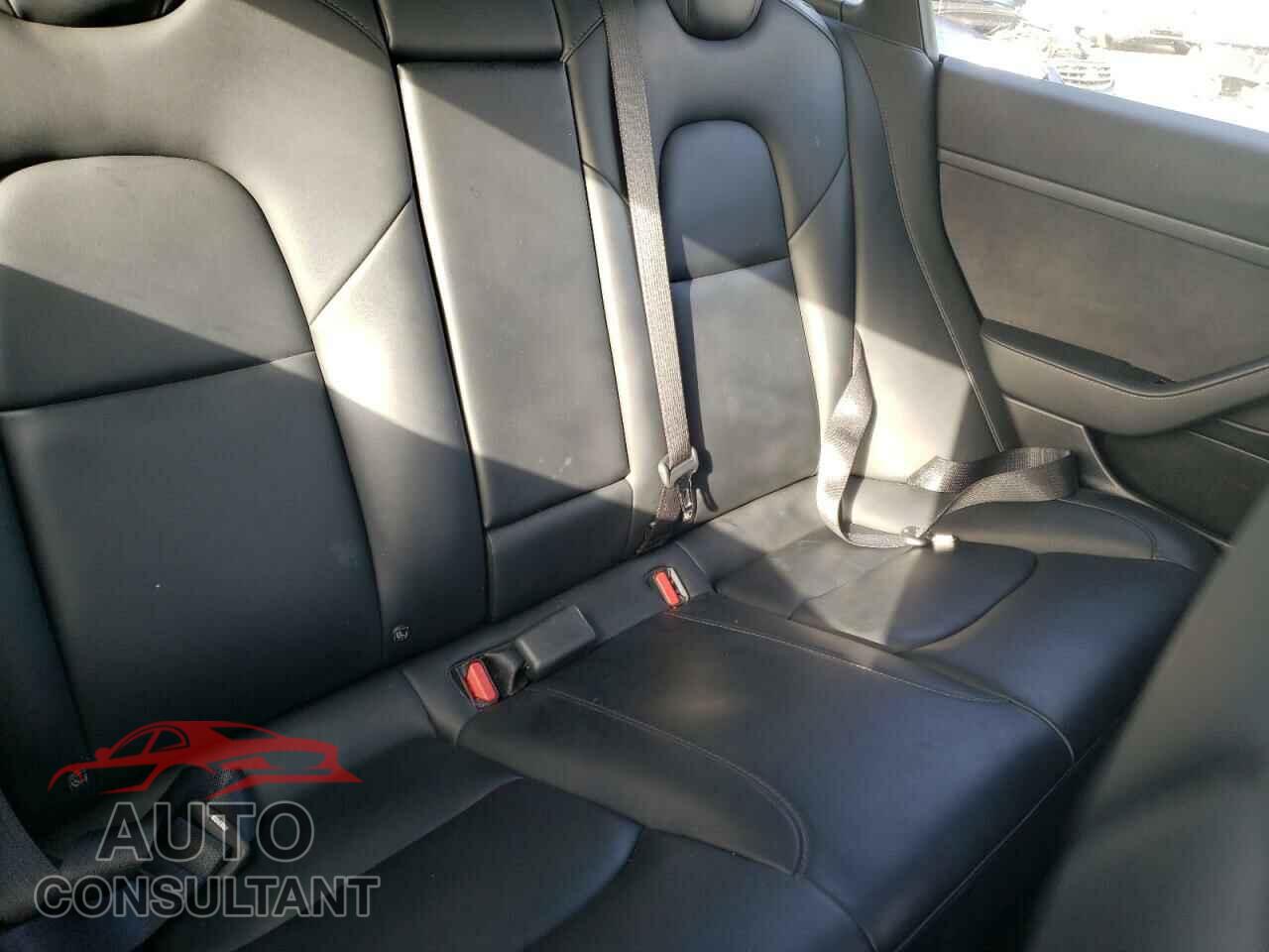 TESLA MODEL 3 2020 - 5YJ3E1EA6LF644520
