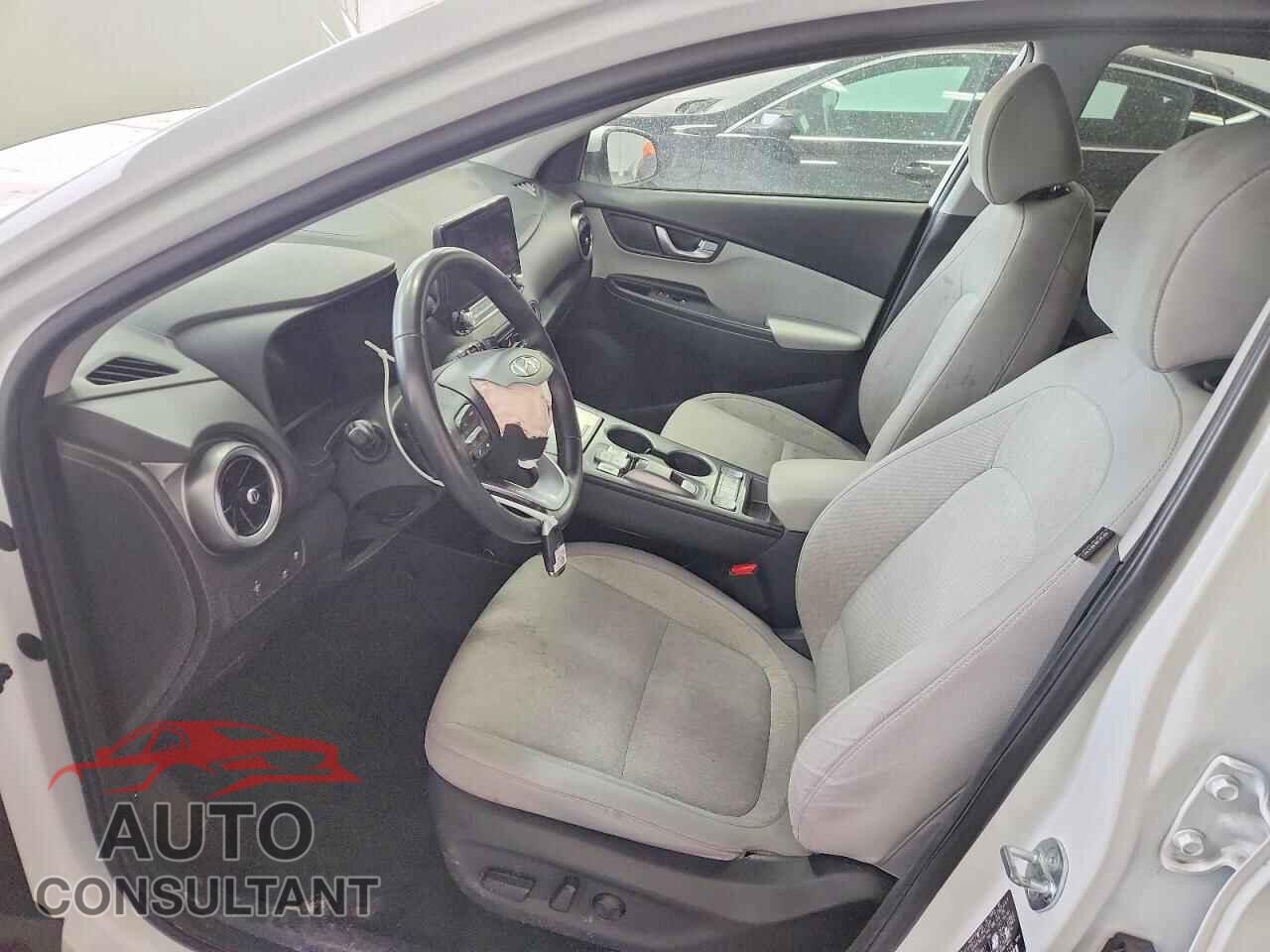 HYUNDAI UNKNOWN 2023 - KM8K33AG2PU183168