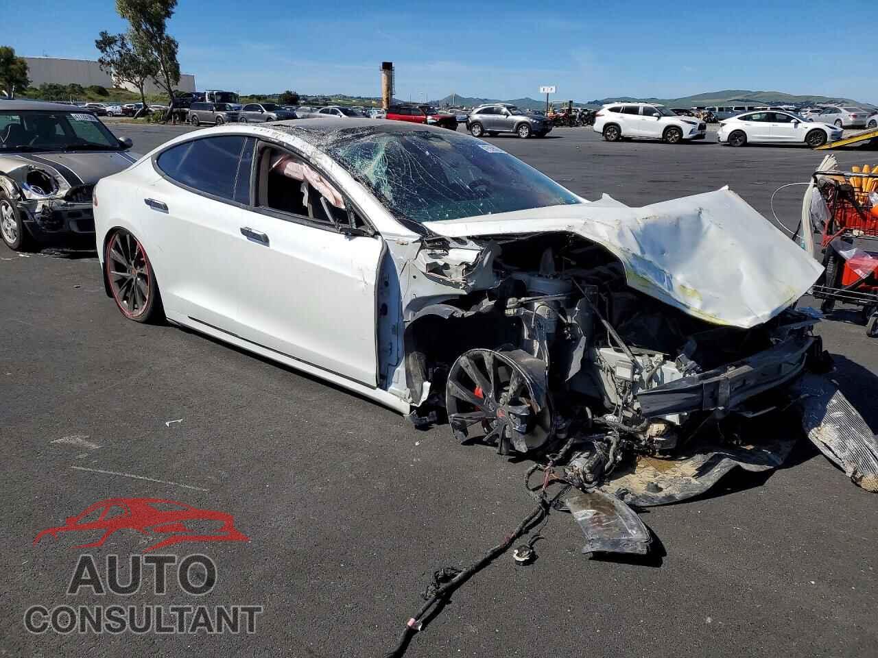 TESLA MODEL S 2018 - 5YJSA1E25JF247913