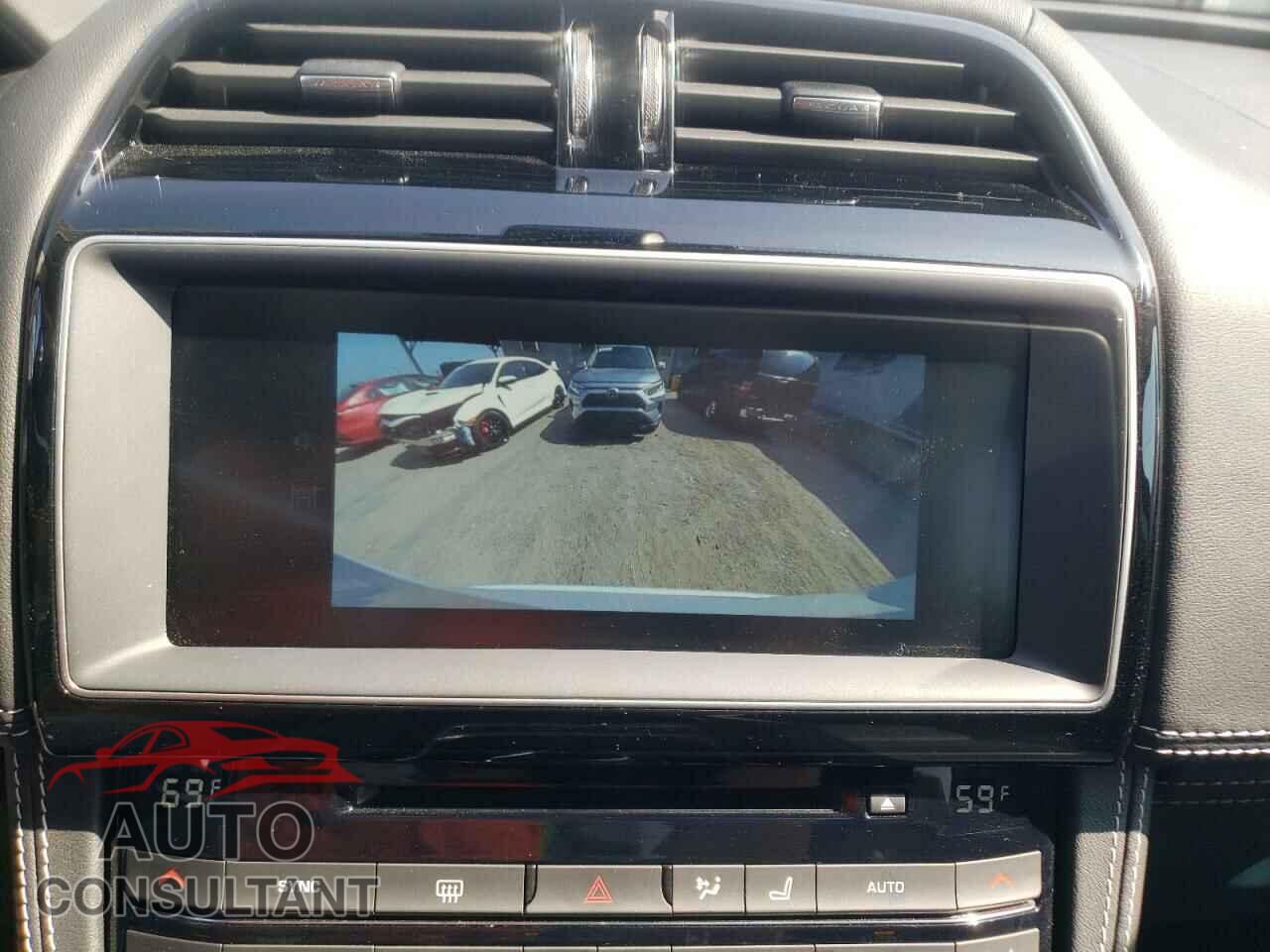 JAGUAR F-PACE 2017 - SADCL2BV2HA045413