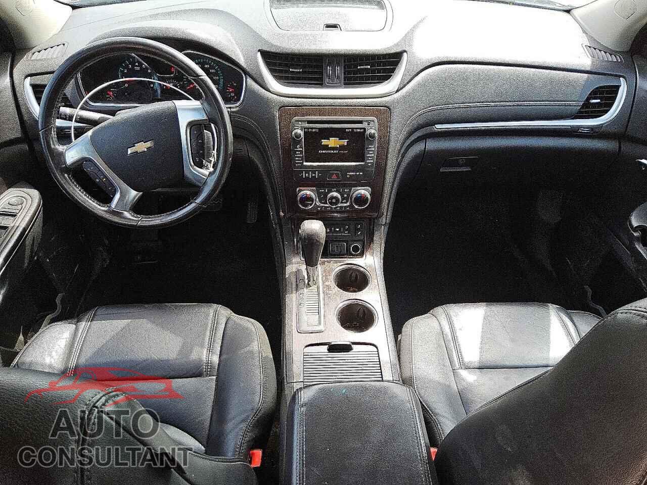CHEVROLET TRAVERSE 2017 - 1GNKRHKD2HJ301122