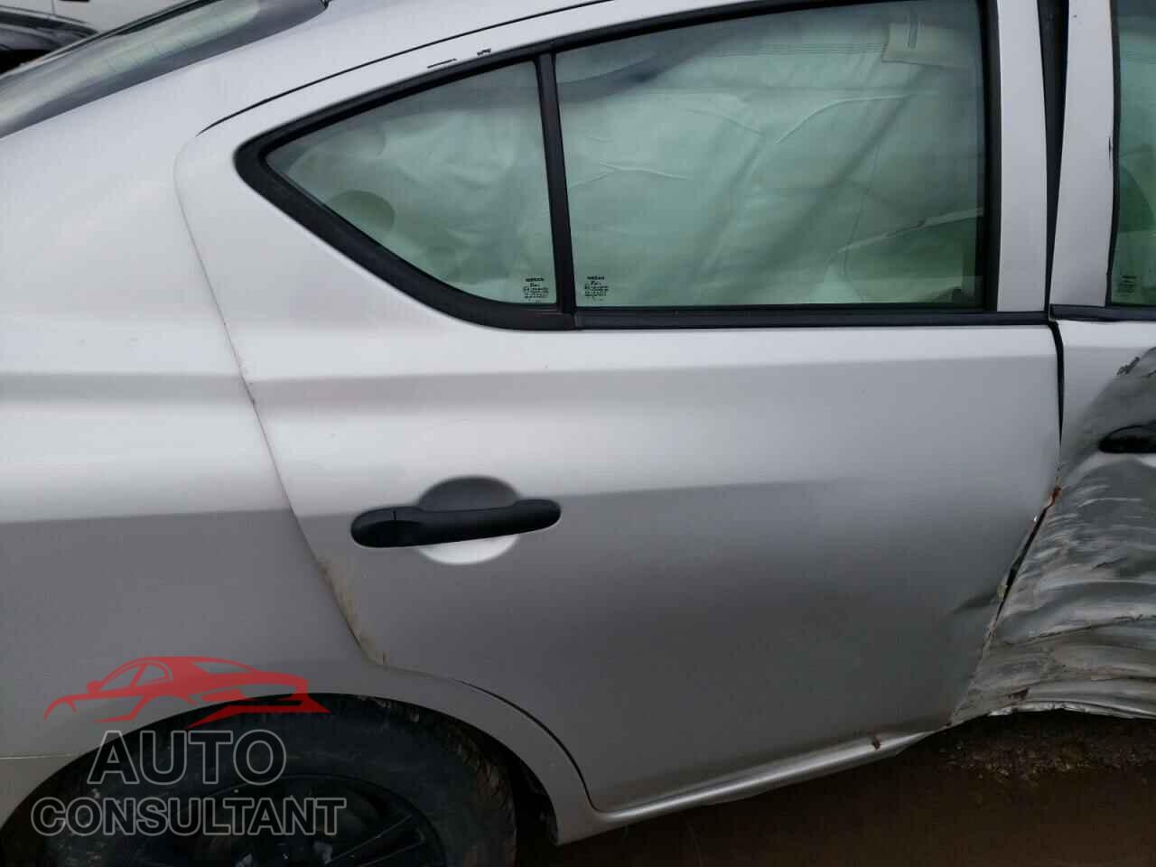 NISSAN VERSA 2019 - 3N1CN7AP3KL834422
