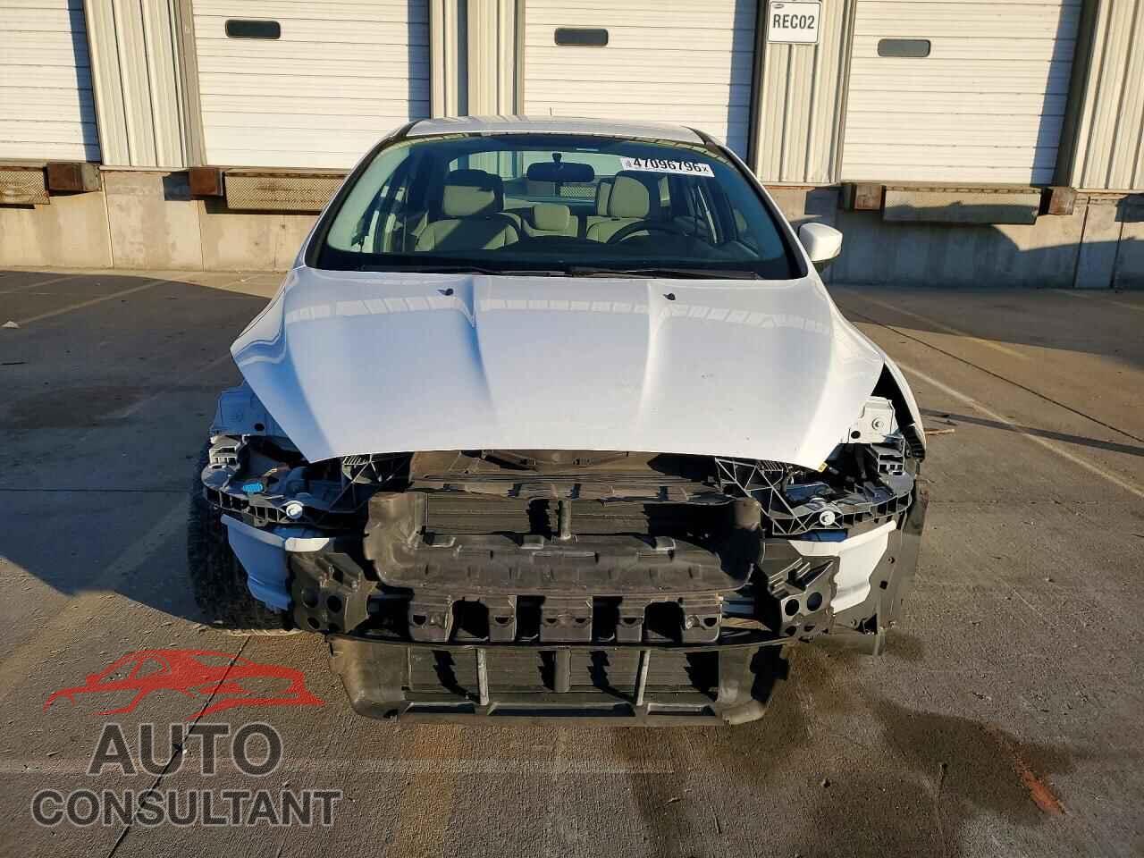 FORD FOCUS 2015 - 1FADP3F24FL250314