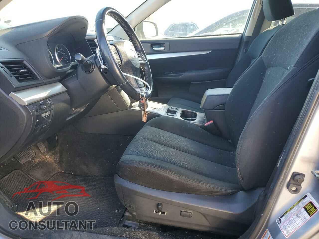 SUBARU OUTBACK 2013 - 4S4BRBGC2D3273872