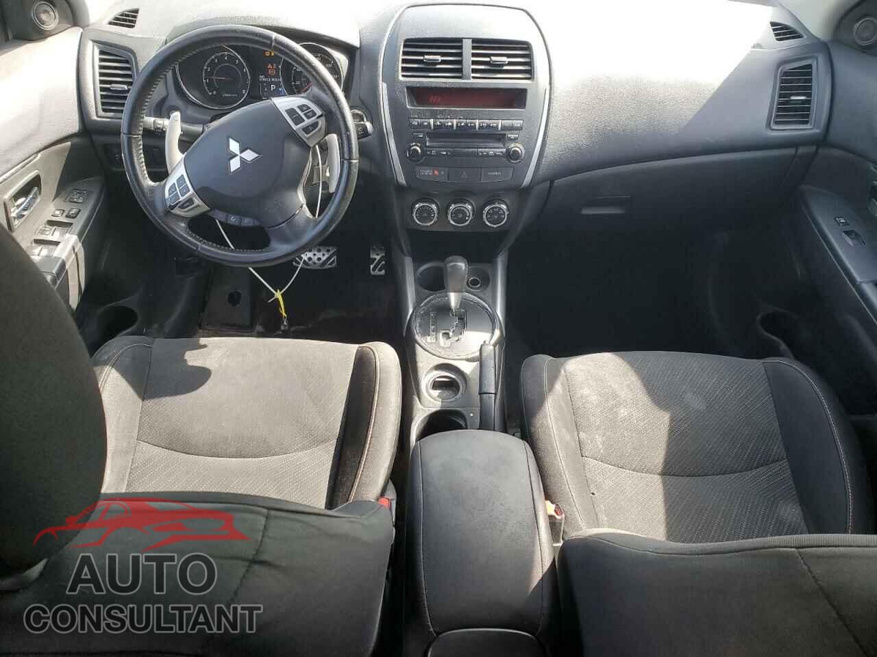 MITSUBISHI OUTLANDER 2013 - 4A4AP5AU1DE025103
