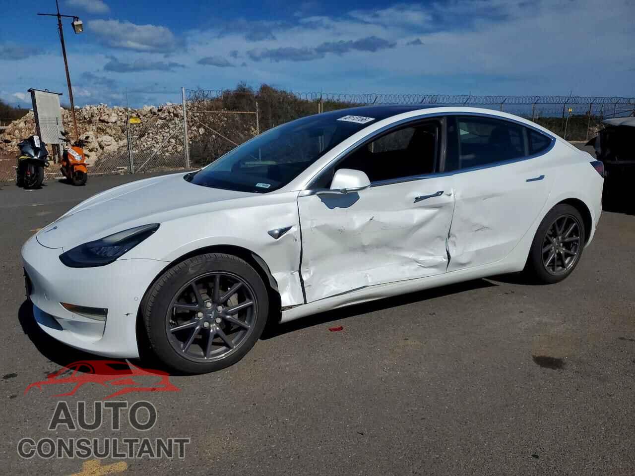 TESLA MODEL 3 2018 - 5YJ3E1EA2JF098828