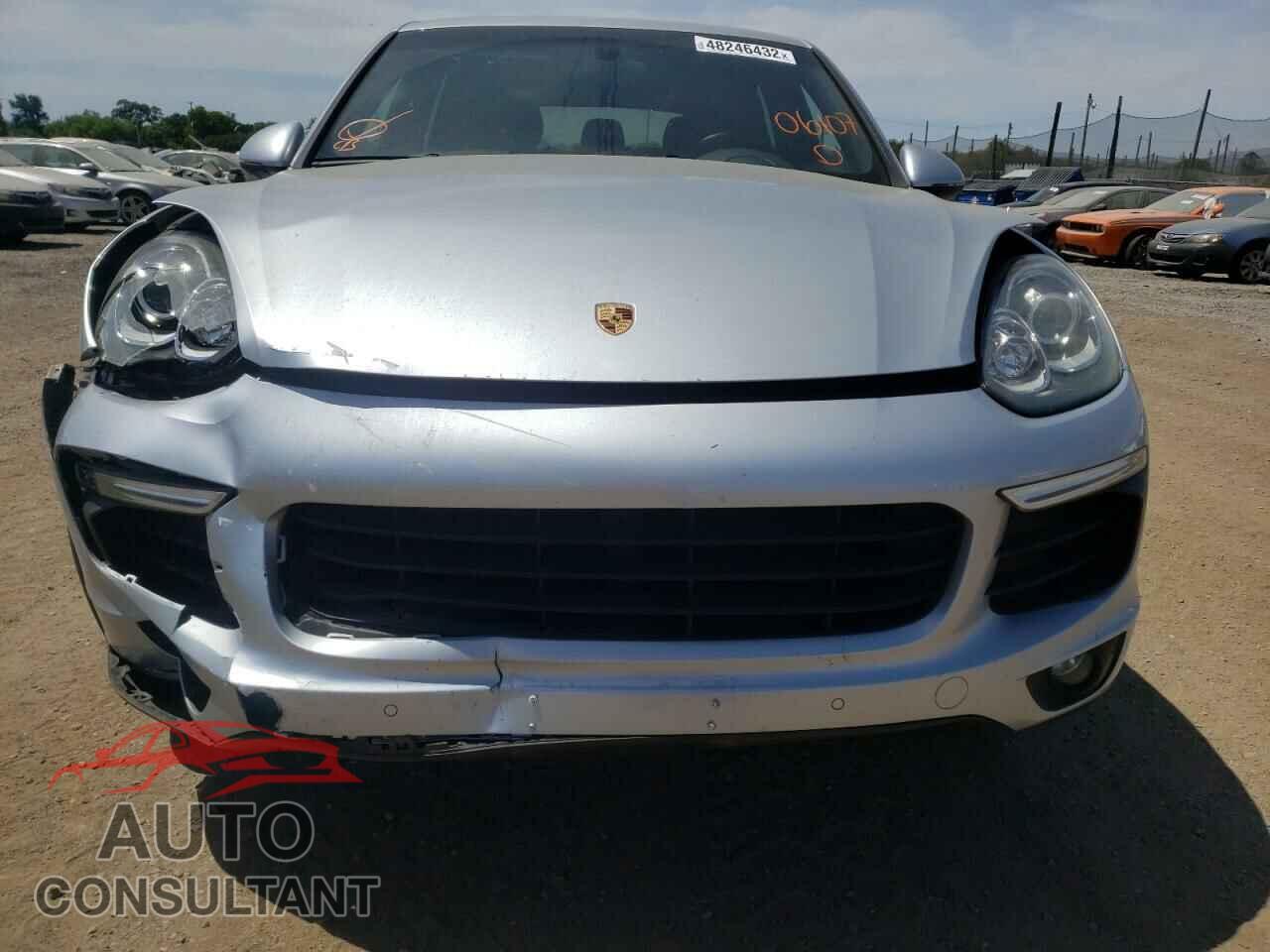 PORSCHE CAYENNE 2016 - WP1AA2A29GLA06562