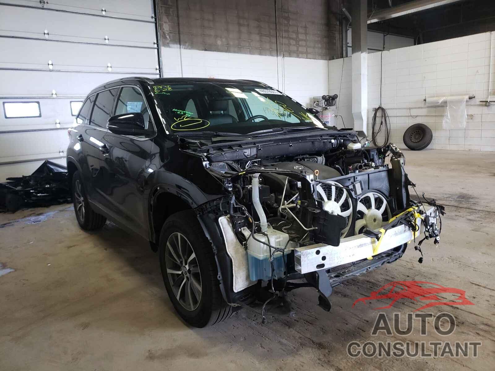 TOYOTA HIGHLANDER 2019 - 5TDJZRFH2KS585059