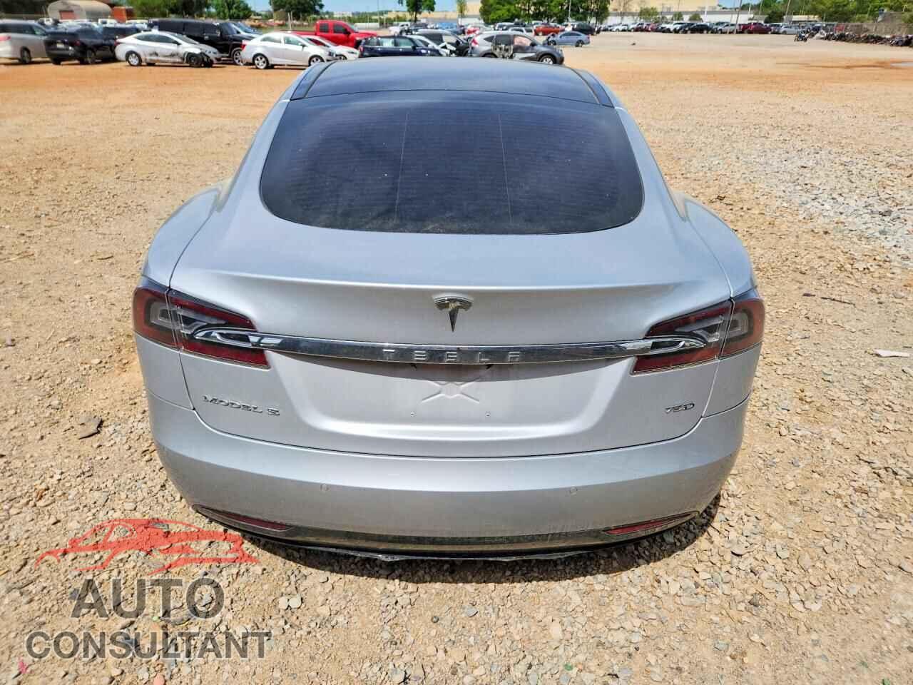 TESLA MODEL S 2016 - 5YJSA1E2XGF161943