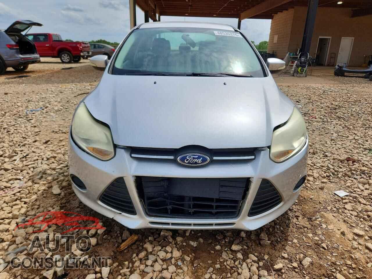 FORD FOCUS 2014 - 1FADP3F26EL410210