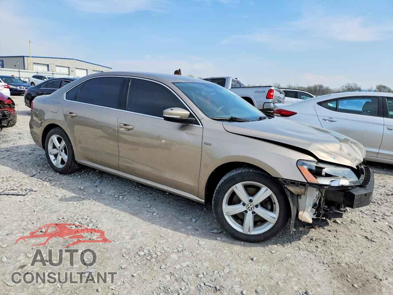 VOLKSWAGEN PASSAT 2015 - 1VWAT7A38FC110618