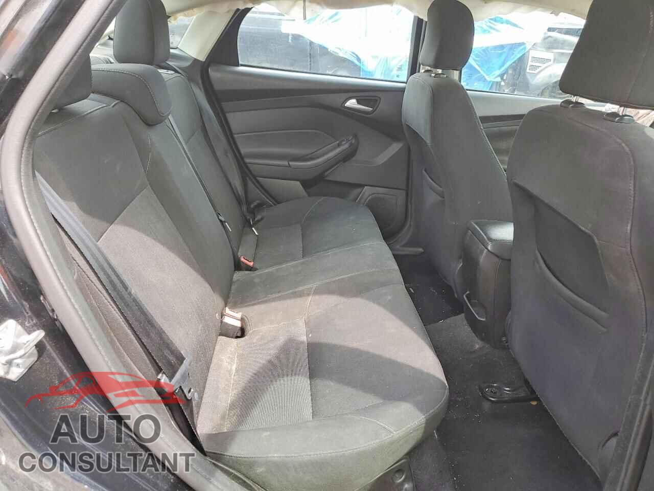 FORD FOCUS 2017 - 1FADP3F2XHL271848