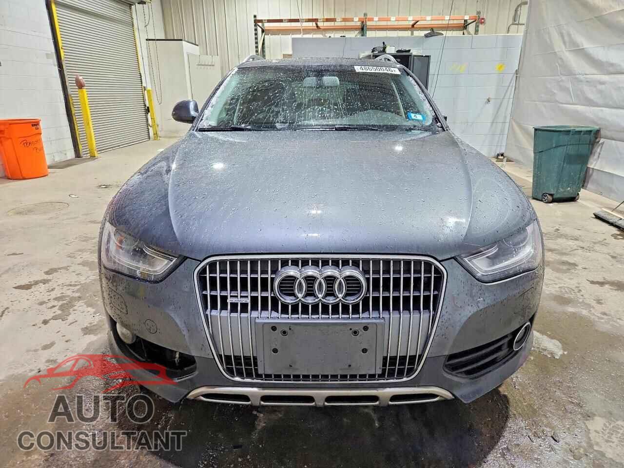 AUDI A4 2015 - WA1TFAFLXFA016125
