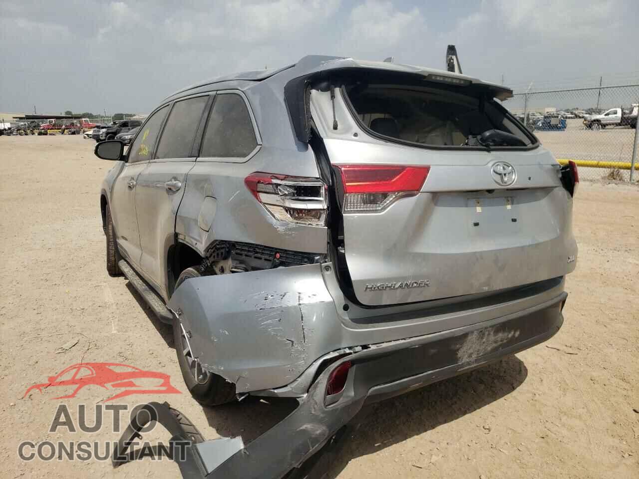 TOYOTA HIGHLANDER 2018 - 5TDKZRFH8JS538587